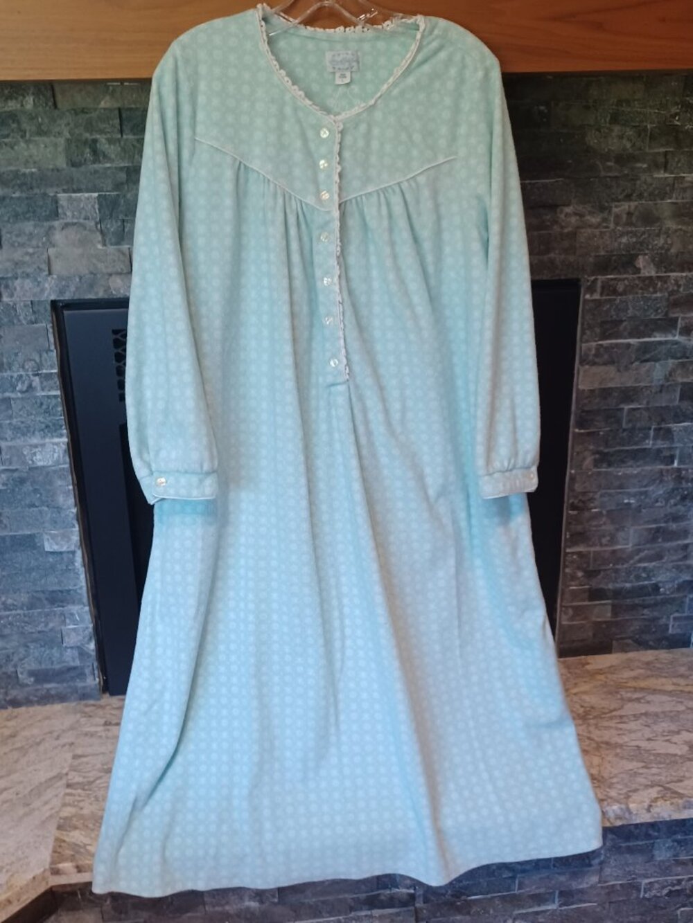 Lanz of Salzburg Cottage Nightgown Aqua + White w/Eyelet Trim, 2 pockets Size L